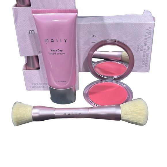 Mally Vaca Day Beautiful Skin Duo Makeup - Picture 5 of 8